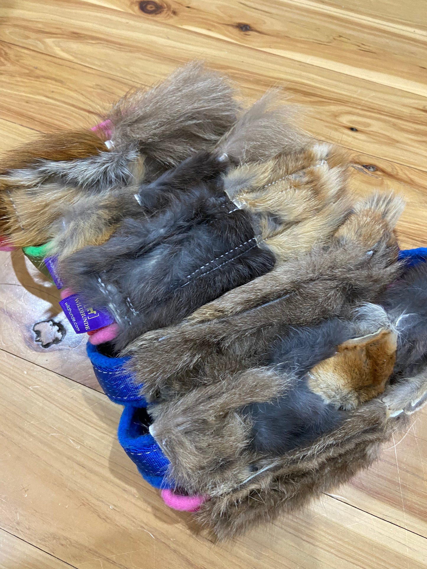 Wild-Tug Fur Mix Ring Tug