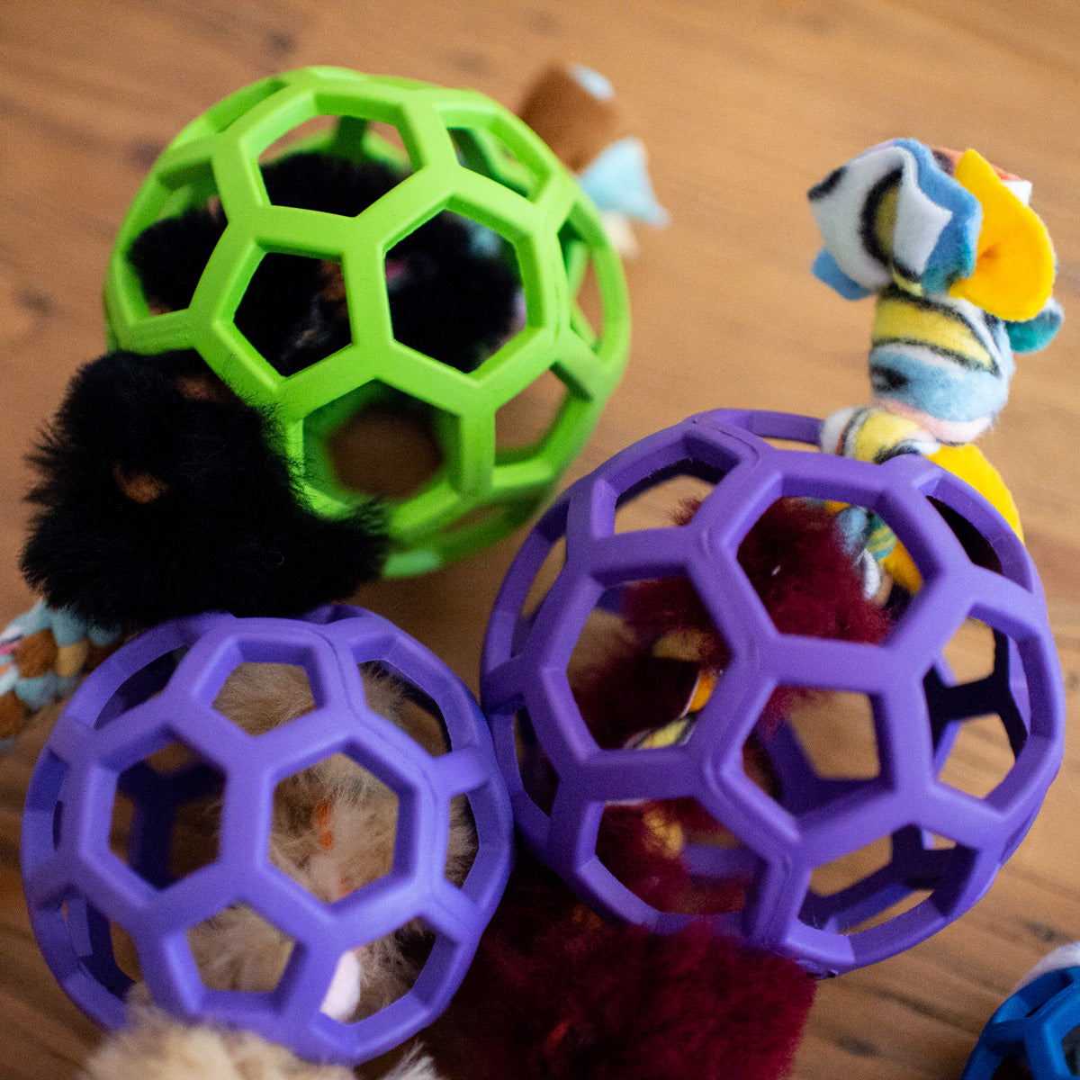 Zoom and Play Sheepskin Tug Ball