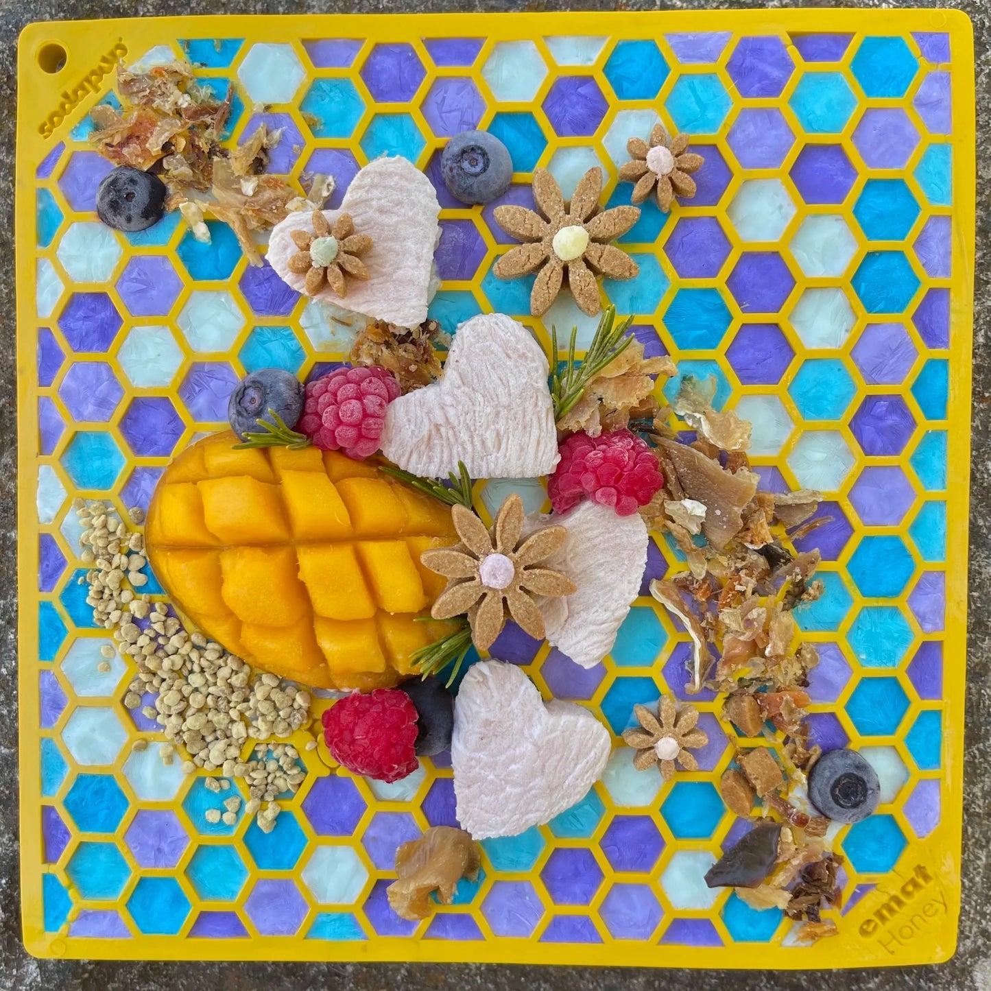 SodaPup Honeycomb Enrichment Mat