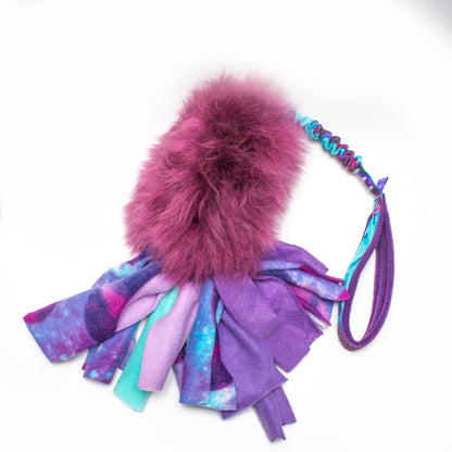 Wild-Tug Wattle Ultra Fluff Sheepskin Bungee Tug Toy with Padded Handle