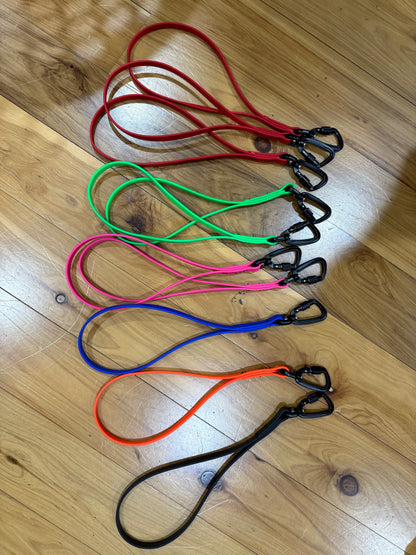 Biothane Microlight Special Edition Traffic Handle with Carabiner